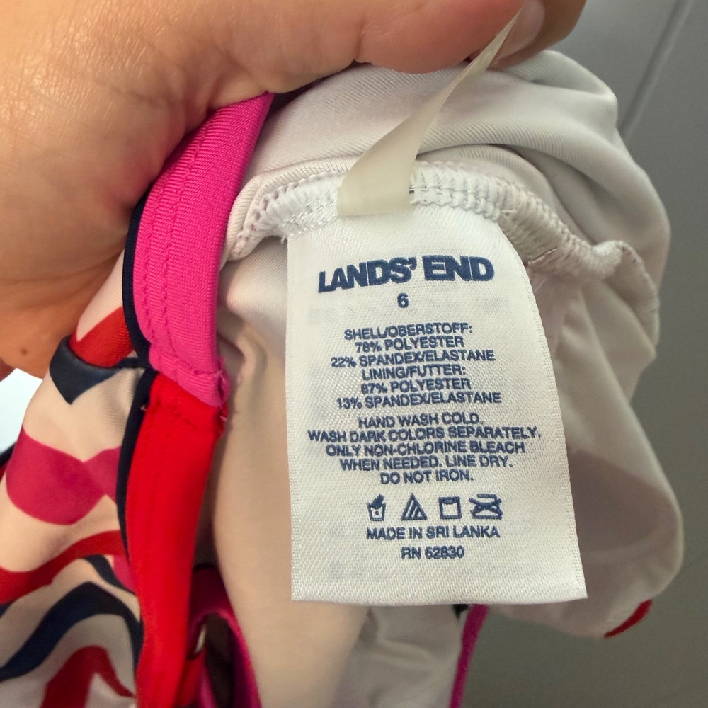 Lands' End Pink Red Navy Umbrella Print One Piece Swimsuit Size 6 Crossback - Picture 8 of 9